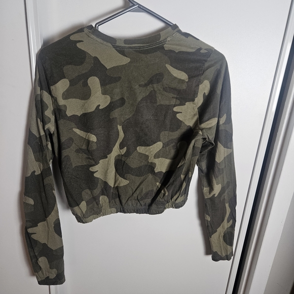 Hollister Army green long sleeves size: XS - Picture 2 of 5